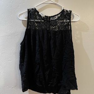Black dress up tank top. Size Medium.